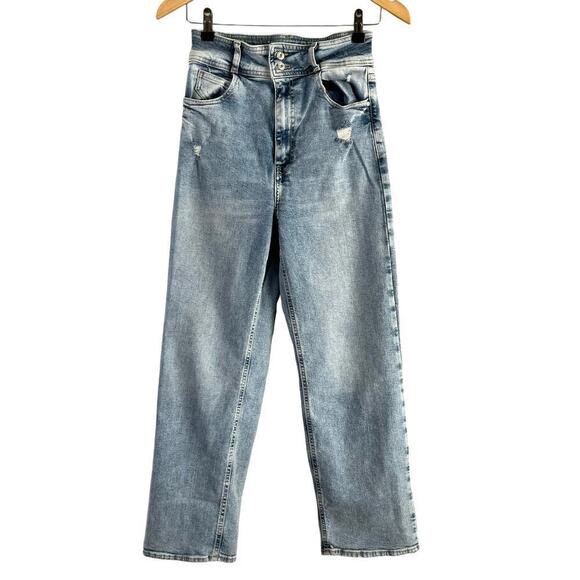 Zara High Rise Vintage Straight Leg Distressed Jeans in Light Blue Wash, Size 4 - Picture 1 of 9